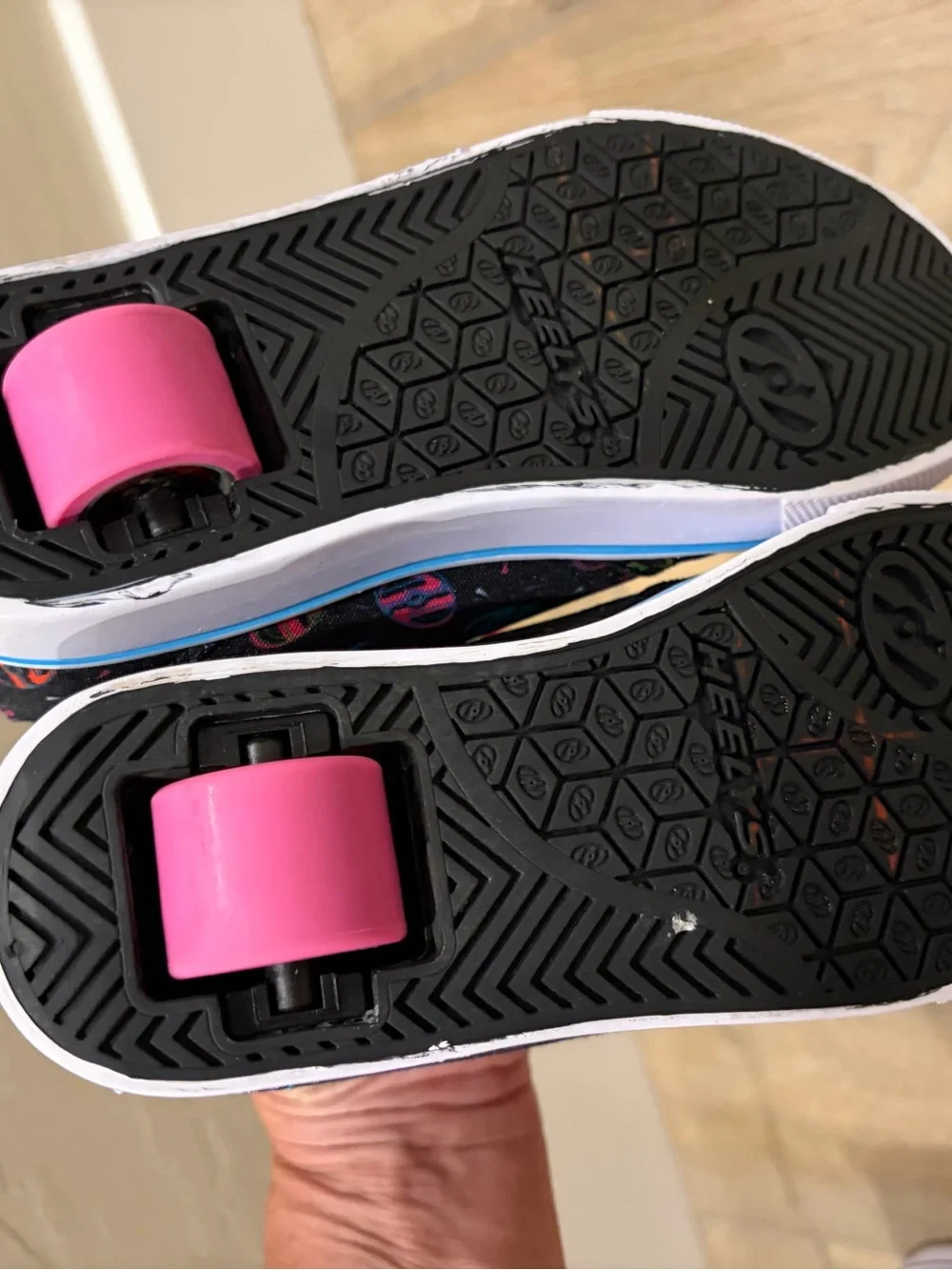 Heelys Kids Black Skate Shoe with Pink Laces and Blue Trim size 1